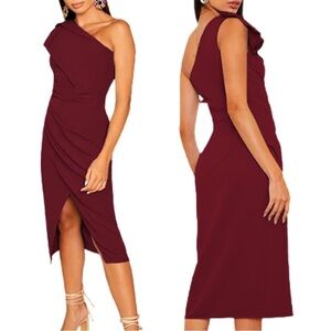 Gentle Warm | Red One Shoulder Split Dress Size M